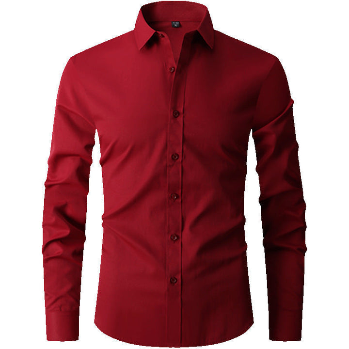 Camicia rossa elegante da uomo a maniche lunghe, colletto classico, bottoni frontali, ideale per abbigliamento formale e casual.
