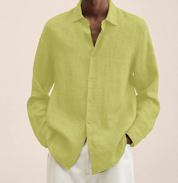 Camicia uomo in lino verde chiaro, maniche lunghe, stile casual elegante, perfetta per look estivi e primaverili. Tessuto leggero e traspirante.