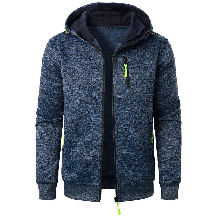 Giacca sportiva blu con cappuccio, zip verde fluorescente, tasca frontale, tessuto mélange. Ideale per attività outdoor e casual.