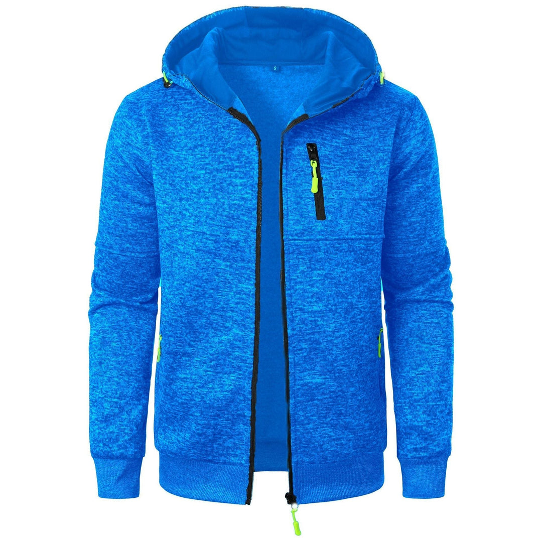 Felpa con cappuccio blu elettrico, zip frontale, tasche con cerniera, dettagli verde neon. Abbigliamento sportivo casual, moda uomo.