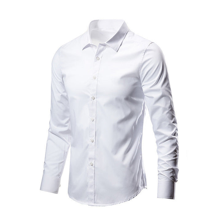 Camicia bianca da uomo a maniche lunghe, elegante e classica, perfetta per abbigliamento formale o casual. Tessuto liscio e bottoni frontali.